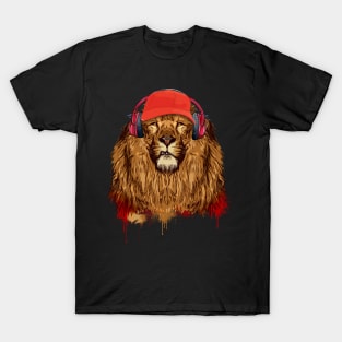 Cool Lion king,hipster, music band look 80s T-Shirt